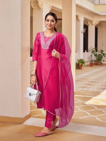 FORMAL WEAR COTTON EMBROIDERY WORK TOP BOTTOM WITH DUPATTA PINK