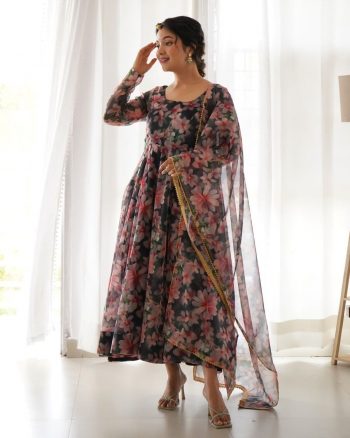 ATRRACTIVE ORANZA DIGITAL PRINTED LACE WORK GOWN BOTTOM WITH DUPATTA BLACK