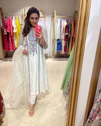 FORMAL WEAR EMBROIDERY WORK TOP BOTTOM WITH DUPATTA WHITE