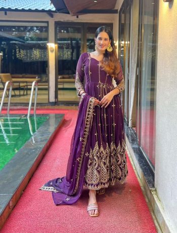 FASHIONABLE GEORGETTE EMBROIDERY SEQUENCE WORK GOWN BOTTOM WITH DUPATTA PURPLE