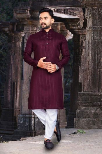TRENDING WEAVING WORK MEN'S KURTA WITH PAYJAMA MAROON