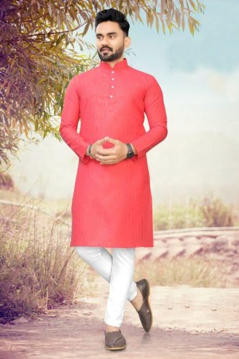 TRENDING WEAVING WORK MEN'S KURTA WITH PAYJAMA GAJRI