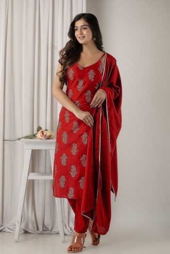 ATTRACTIVE RAYON FOIL PRINTED TOP BOTTOM WITH DUPATTA RED