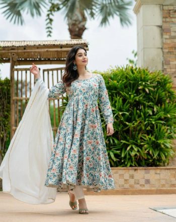 DESIGNER MUSLIN CROCHET  PRINT   WORK  GOWN PANT WITH DUPATTA WHITE