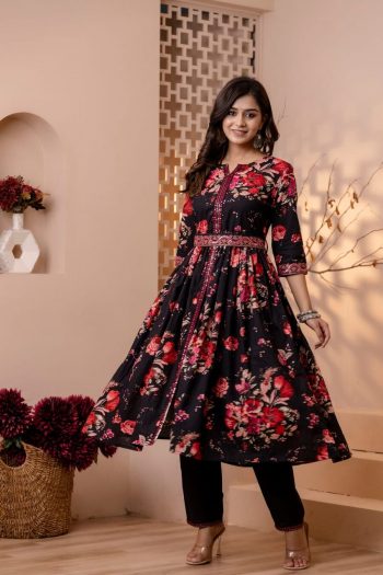 DESIGNER RAYON PRINT WORK TOP PENT WITH BELT BLACK