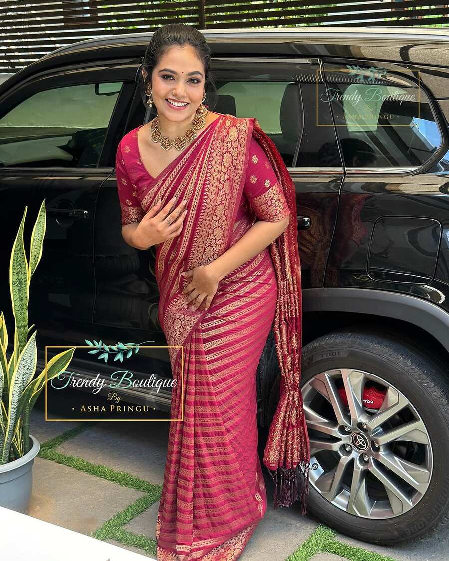 FANCY-BANARASI-SILK-GOLD-ZARI-WEAVING-WORK-SAREE-WITH-UNSTITCHED-BLOUSE-PARTY-WEAR-WHOLESALE-PRICE-ETHNIC-GARMENT-1.jpeg