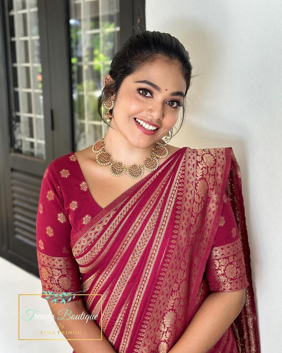 FANCY-BANARASI-SILK-GOLD-ZARI-WEAVING-WORK-SAREE-WITH-UNSTITCHED-BLOUSE-PARTY-WEAR-WHOLESALE-PRICE-ETHNIC-GARMENT-7.jpeg