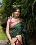 TRADITIONAL BANARASI SOFT SILK BROCADE JARI WORK SAREE WITH UNSTITCHED BLOUSE PARTY WEAR WHOLESALE PRICE ETHNIC GARMENT (4)