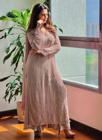 TRENDY GEORGETTE EMBROIDERY THREAD WORK TOP PALAZZO WITH DUPATTA BABY PINK