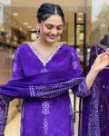 LATEST MUSLIN DIGITAL PRINT WITH HANDWORK TOP BOTTOM WITH DUPATTA PARTY WEAR WHOLESALE PRICE ETHNIC GARMENT (5)