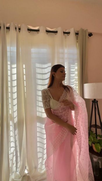 RICH LOOK ORGANZA SILK EMBROIDERY  THRAED  CUT WORK SAREE WITH STITCHED BLOUSE BABY PINK