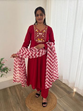 DESIGNER VISCOSE MUSLIN SILK EMBROIDERY WORK GOWN BOTTOM WITH DUPATTA RED