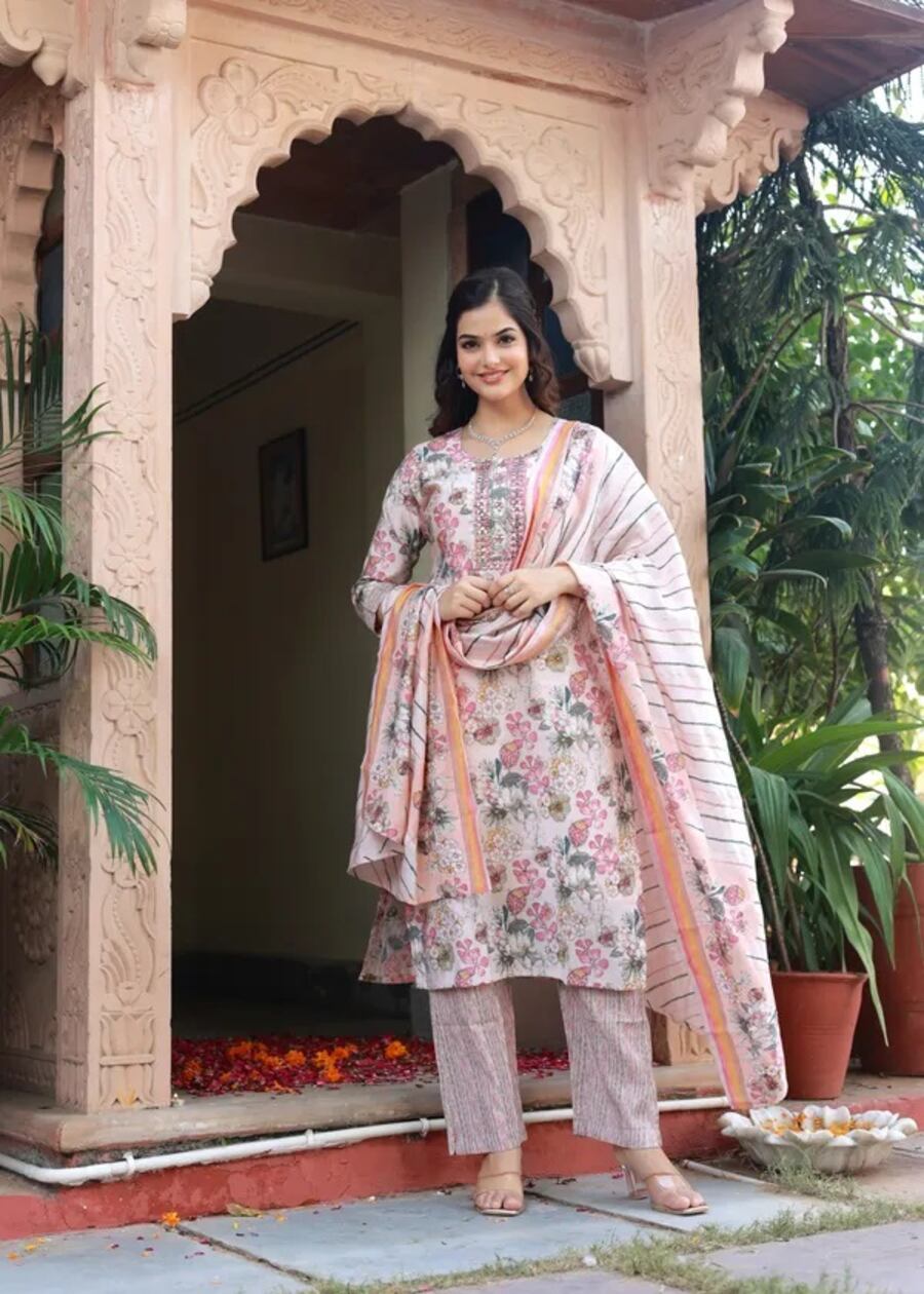LATEST VISCOSE RAYON DIGITAL PRINTED TOP BOTTOM WITH DUPATTA CASUAL WEAR WHOLESALE PRICE ETHNIC GARMENT (4)
