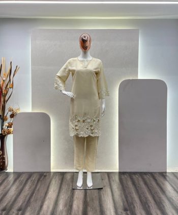 NEW ARRIVAL CHINON EMBROIDERY WORK CO-ORD SET WHITE
