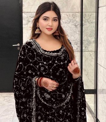 TRENDING GEORGETTE EMBROIDERY SEQUENCE WORK TOP SHARARA WITH DUPATTA BLACK