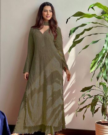 TRENDY GEORGETTE EMBROIDERY THREAD WORK TOP PALAZZO WITH DUPATTA SKY MEHENDI