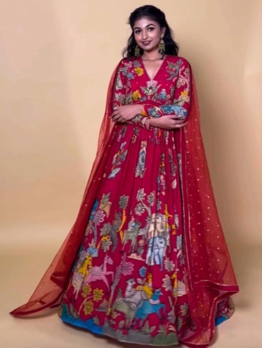 DESIGNER-COTTON-DIGITAL-PRINTED-GOWN-WITH-DUPATTA-FESTIVE-WEAR-WHOLESALE-PRICE-ETHNIC-GARMENT-15-1.jpeg