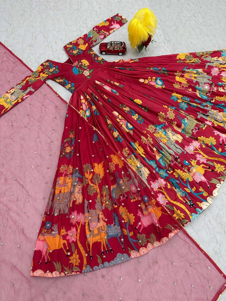 DESIGNER-COTTON-DIGITAL-PRINTED-GOWN-WITH-DUPATTA-FESTIVE-WEAR-WHOLESALE-PRICE-ETHNIC-GARMENT-2-1.jpeg