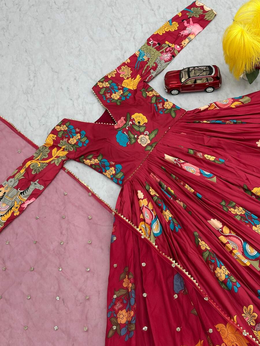DESIGNER-COTTON-DIGITAL-PRINTED-GOWN-WITH-DUPATTA-FESTIVE-WEAR-WHOLESALE-PRICE-ETHNIC-GARMENT-5-1.jpeg