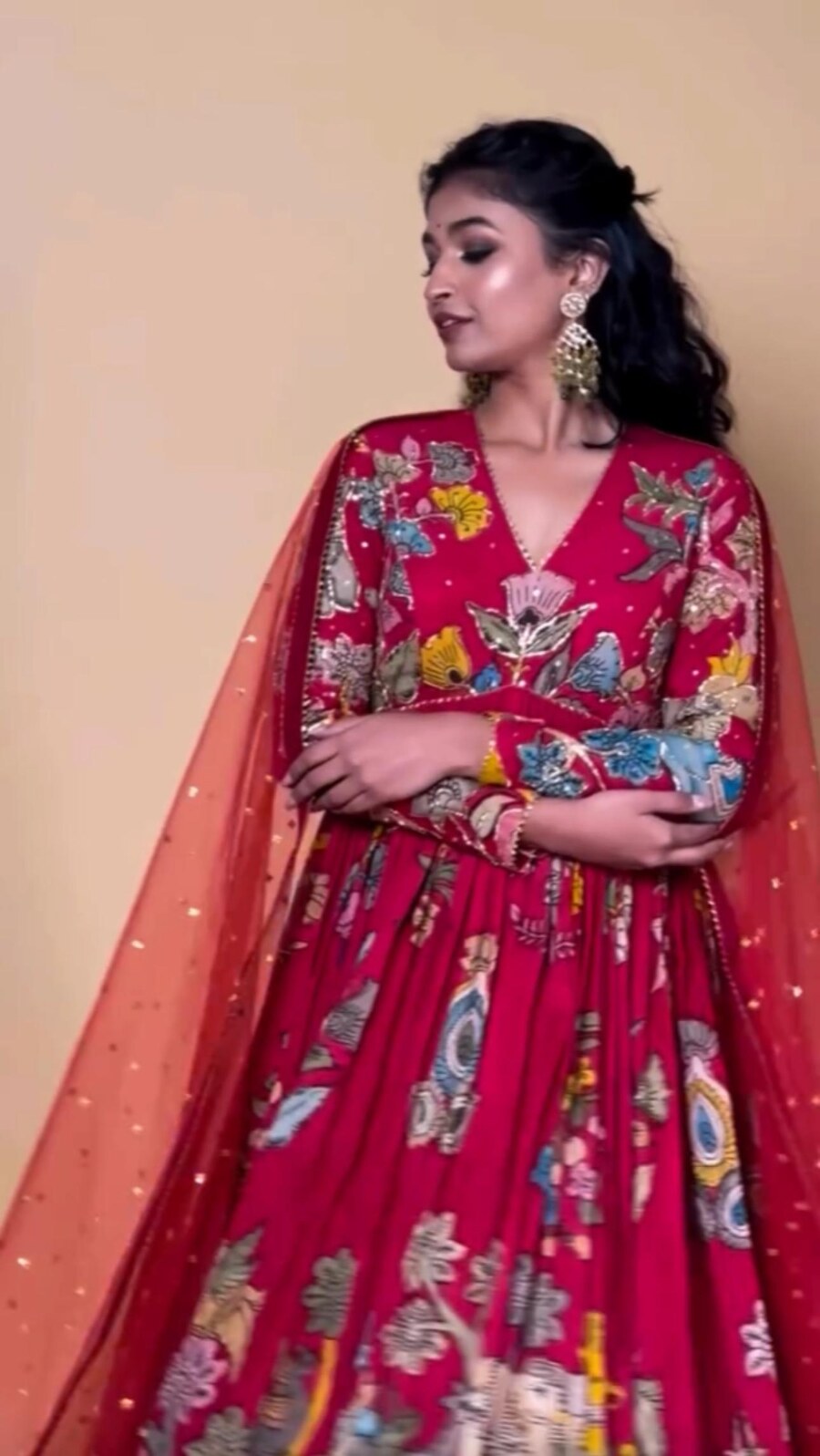DESIGNER-COTTON-DIGITAL-PRINTED-GOWN-WITH-DUPATTA-FESTIVE-WEAR-WHOLESALE-PRICE-ETHNIC-GARMENT-6-1.jpeg