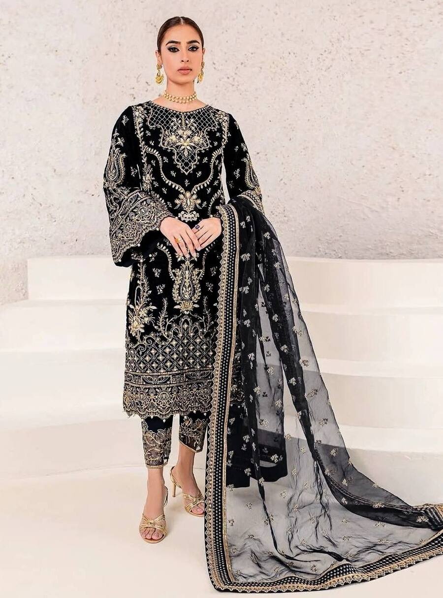DESIGNER CHINON EMBROIDERY AND SEQUENCE WORK WITH MOTI LACE BORDER WORK TOP BOTTOM WITH DUPATTA FESTIVE WEAR WHOLESALE PRICE ETHNIC GARMENT (6)