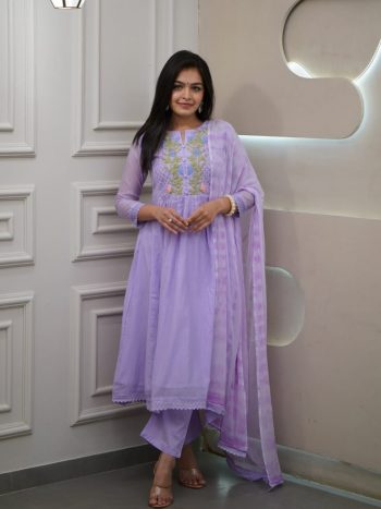 DESIGNER GEORGETTE THREAD EMBROIDERY WORK TOP BOTTOM WITH DUPATTA LAVENDER
