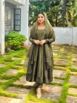 DESIGNER JIMMY CHOO SEQUENCE EMBROIDERY WORK GOWN BOTTOM WITH DUPATTA PARTY WEAR WHOLESALE PRICE ETHNIC GARMENT (1)