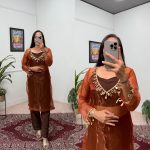 DESIGNER ORGANZA MIRROR LACE WORK TOP WITH CHINON PLAIN BOTTOM AND BLOUSE PARTY WEAR WHOLESALE PRICE ETHNIC GARMENT (7)