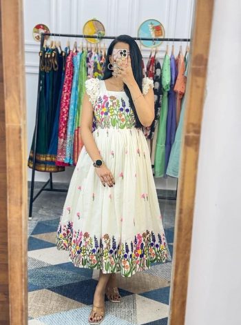 FANCY COTTON THREAD WORK ONE PIECE OFF WHITE