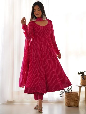 FASHIONABLE GEORGETTE LEHENRIYA PRINT GOWN BOTTOM WITH DUPATTA RANI