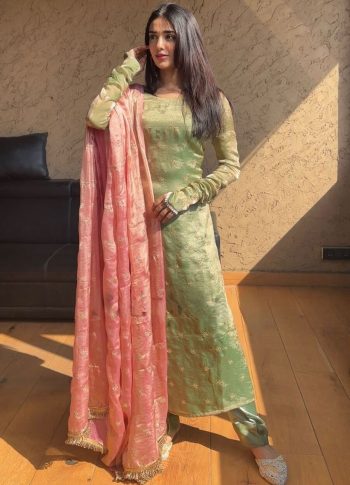 LATEST JIMMY CHOO SEQUENCE EMBROIDERY WORK AND LACE WORK TOP BOTTOM WITH DUPATTA  PISTA