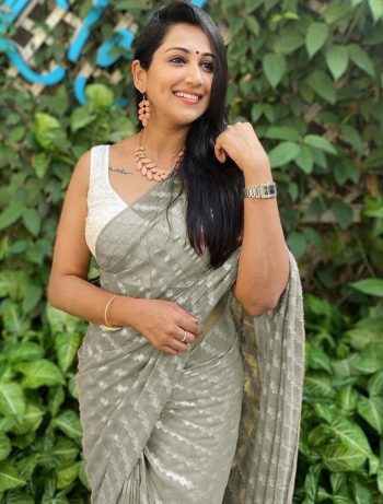 NEW ARRICAL CHIFFON ZARI WOVEN WORK SAREE WITH UNSTITCHED BLOUSE  GREY