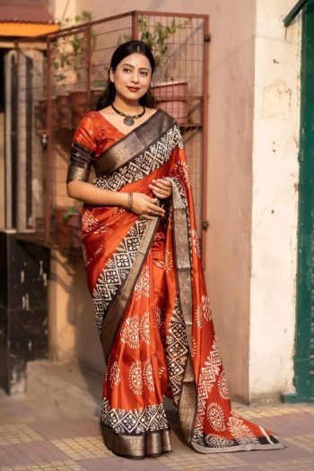 NEW ARRIVAL SOFT COTTON SILK BATIK PRINT WITH JACQUARD KANJIVARAM ZARI BORDER WORK SAREE WITH UNSTITCHED BLOUSE  ORANGE