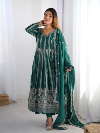 DESIGNER STAR GEORGETTE THREAD AND SEQUENCE WORK GOWN BOTTOM WITH DUPATTA GREEN