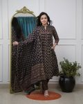 FANCY COTTON MILL PRINTED TOP BOTTOM WITH DUPATTA FESTIVE WEAR WHOLESALE PRICE ETHNIC GARMENT (3)