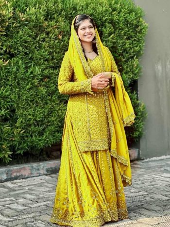 FANCY GEORGETTE SEQUENCE EMBROIDERY WORK TOP PALAZZO WITH DUPATTA PARROT GREEN