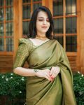FANCY SOFT LICHI SILK JACQUARD WEAVING WORK SAREE WITH UNSTITCHED BLOUSE PARTY WEAR WHOLESALE PRICE ETHNIC GARMENT (5)