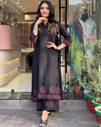 FASHIONABLE RAYON BLOCK PRINTED HANDWORK KURTI WITH PALAZZO BLACK