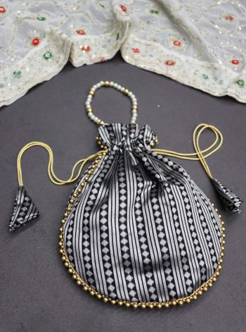 LATEST JACQUARD SILK EMBROIDERY WITH SEQUENCE WORK AND LACE BORDER WORK WITH DORI BATWA BLACK