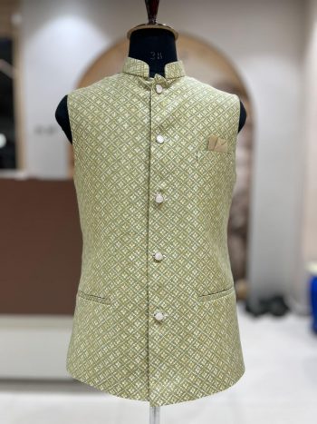NEW ARRIVAL JACQUARD WITH WEAVING WORK MEN'S KOTI PISTA