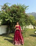 RICH LOOK JIMMY CHOO EMBROIDERY SEQUENCE WORK LEHENGA CHOLI WITH DUPATTA WEDDING WEAR WHOLESALE PRICE ETHNIC GARMENT (7)