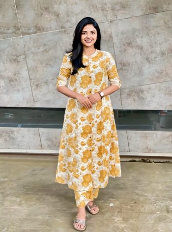 TRENDING COTTON DIGITAL PRINTED ONE SIDE POCKET CO-ORD SET YELLOW