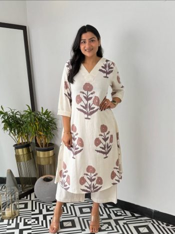TRENDING COTTON FLORAL PRINTED A-LINE TOP WITH PENT SET WINE