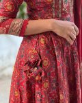 TRENDING COTTON PRINTED HAND EMBROIDERY ZARI WEAVING WORK TOP BOTTOM WITH DUPATTA PARTY WEAR WHOLESALE PRICE ETHNIC GARMENT (5)