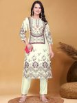 4NEW ARRIVAL MUSLIN DIGITAL PRINTED TOP BOTTOM SET CASUAL WEAR WHOLESALE PRICE ETHNIC GARMENT (23)