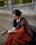 BOLLYWOOD LINEN SLUB WEAVING WORK SAREE WITH UNSTITCHED BLOUSE WHOLESALE PRICE ETHNIC GARMENT (16)
