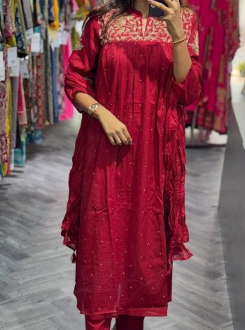 NEW ARRIVAL COTTON EMBROIDERY WORK TOP BOTTOM WITH DUPATTA RANI