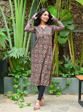 NEW ARRIVAL COTTON FLOWER PRINTED KURTI BLACK