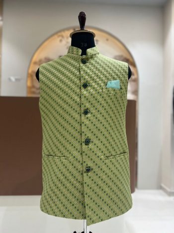 RICH LOOK JACQUARD WITH WEAVING WORK MEN'S KOTI PARROT GREEN