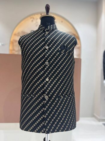 RICH LOOK JACQUARD WITH WEAVING WORK MEN'S KOTI BLACK